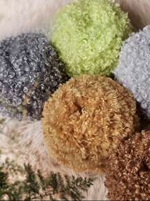 1 Skein Soft Faux Teddy Fur Yarn 100% Polyester Faux Fur Yarn Boucle Eyelash Cycle Yarn 50 Grams - Suitable For Diy Projects, Hand Bag, Jacket, Hat, Scarf & Other Home Textile Projects.
