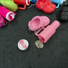 Mini bottiglia d'acqua e portachiavi a forma di scarpa, elegante mini tazza staccabile, scatola portamatite, accessori per borse, ciondoli per borse, mini bicchiere portachiavi, ciondolo creativo, accessori per auto, accessori per la scuola, accessori carini in stile gotico e Y2K