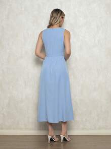Elegant Women's Dress With Marked Waist - Sleeveless Discreet Neckline And Loose Skirt For Formal Or Casual Occasions - 淺藍色 - 查看 5