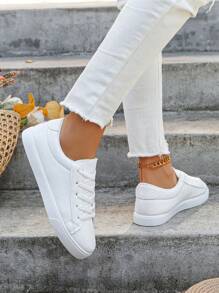 Zapatillas blancas de moda para mujer talla grande, zapatos deportivos casuales de cordones con suela plana para la escuela y uso diario (por favor, pide un tamaño talla grande grande ya que estos zapatos son talla grande pequeños) - Blanco - Ver 6