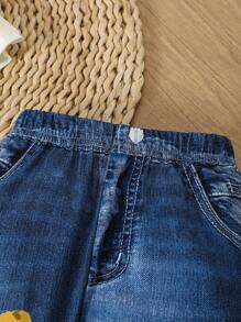 2 件装年轻女孩休闲可爱蝴蝶和心形印花图案柔软针织面料短袖 T 恤和牛仔效果打底裤套装，春夏