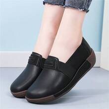 Women's Casual Platform Loafers, Thick Sole Slip-On Moccasins For Middle-Aged Mothers, Soft Bottom Slouchy Shoes