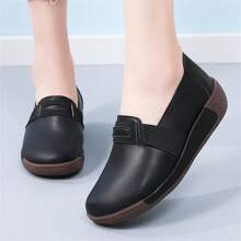 Women's Casual Platform Loafers, Thick Sole Slip-On Moccasins For Middle-Aged Mothers, Soft Bottom Slouchy Shoes
