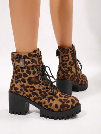 2024 秋冬新款粗跟高台黄色靴子女款，防水靴厚底女式踝靴，加大码英伦风