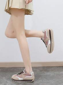 Damskie buty casualowe z grubą podeszwą, oddychające, wulkanizowane, zwiększona wysokość, koreański styl, trend 2024 jesień