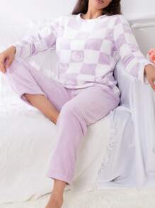 Women's Autumn And Winter Flannel Pajama Set With Warm, Soft, Skin Friendly And Comfortable Plaid Print, Sweet, Cute And Elegant, Suitable For Wearing As An Outerwear