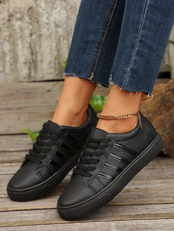 Frauen Große Größen Sportschuhe, weiße Sneaker, schwarze Flachsohle Schuhe, Student Schule Schnürschuhe Lässig Sportschuhe (empfohlene Bestellung 1 Größe größer, da die Schuhe klein ausfallen)