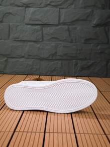 Men's Classic And Versatile Casual Shoes With White Sneakers With A Platform Soles - White - View 6