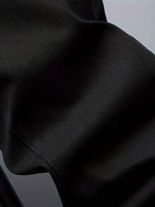 Fit Distressed Cotton Skinny Jeans With Slant Pockets