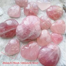 Hochwertige polierte Rosenquarz Herz im Boho-Stil, Naturkristall, Kristall-Heilung, Reinigung des Geistes, Yoga Meditation, Ausgleich von Körper und Geist, Dekofigur für Zuhause, Valentinstag Geschenk für Frauen, Geschenk für Eltern, DIY, Feiertags-Geschenk, Kristall-Kunsthandwerk, Geschenk zur Graduierung für Mitschüler, Ostergeschenk, Neujahrgeschenk, Weihnachtsgeschenk