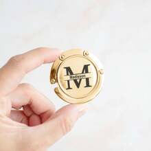 Bộ móc treo túi xách khắc chữ theo yêu cầu, móc treo túi xách gấp gọn cá nhân hóa để bàn, quà tặng tiệc tùng cho phụ nữ, quà tặng đám cưới cho khách, đồ trang trí sân vườn. - Nhiều màu - Xem 8