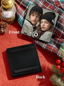 1 pieza de Imán personalizado para refrigerador con álbum de música a medida, imán de refrigerador personalizable con foto, canción y portada de álbum, el imán del refrigerador puede reproducir canciones, regalo personalizado, regalo personalizado, decoración del hogar Regalos de cumpleaños, Graduación, Multifuncional, Ornamental, Reutilizable, Exquisito, Elegante, De alta calidad, Colorido, Moderno, Personalizado, Único, Regalos ideales para él, Regalos ideales para ella, Novio, Papá, Novia, Mamá, Familia, Amigos, Sala de té, Hogar, Jardín, Oficina, Para aniversarios, Para el Día de San Valentín, Para el Día de la Madre, Para cumpleaños, Para el Día del Padre, Para graduación, Para bodas, Para inauguración de casa