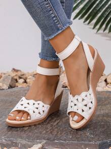 Nuevas sandalias de estilo bohemio para mujer, con diseño cómodo y antideslizante, perforadas, bordadas, hebilla de metal y cuña de tacón plataforma, de estilo desierto - Blanco - Ver 2