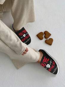 Valentine's Day Women's Custom Slippers, Couple's Name Heart Designed Lightweight Comfortable Soft Bottom Slippers For Women, Personalized Valentine Gift For Mom/Dad/Her/Him/Girlfriend/Boyfriend/Wife/Husband/Friend