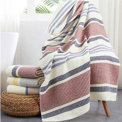 1条华夫格毛巾，浴室手巾，浴巾，速干柔软吸水毛巾。适用于浴室、健身房、酒店、海滩度假、日常使用。居家旅行皆宜。家居浴室装饰，秋季装饰，返校季装饰，美容院家居浴室淋浴毛巾，适用于美容院、酒店、运动、家居必需品、毛巾、护肤浴巾