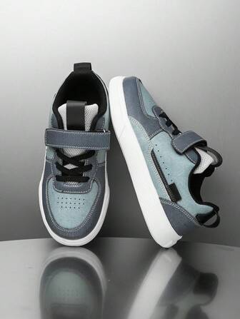 1 双儿童运动鞋，透气弹性柔软减震速干轻便防水防滑耐用 PU 皮革运动休闲街头跑步鞋，适合男孩和女孩