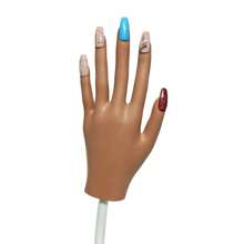 1 Peça Mão de Prática + 50 Unhas Postiças para Unhas Acrílicas, Mão de Prática em Silicone para Unhas, Dicas de Unhas Nunca Caem, Manequim de Mão Falsa para Prática de Unhas, Mão de Manequim de Prática Flexível com 100 Peças de Dicas de Unhas
