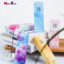 NIPPONKODO Set de 120 piezas de varitas de incienso japonesas con fragancias de lavanda, clavel, ciruela blanca, sándalo y loto. Varitas de madera natural de bambú, adecuadas para relajación, yoga, meditación, decoración del hogar y oficina, regalos y festividades. - Serie de estilo flor platino. - Ver 7