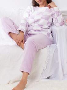 Women's Autumn And Winter Flannel Pajama Set With Warm, Soft, Skin Friendly And Comfortable Plaid Print, Sweet, Cute And Elegant, Suitable For Wearing As An Outerwear
