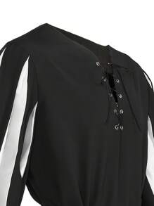 (avec ceinture) Chemise blouse de style vintage médiéval à lacets et blocs de couleurs pour représentation sur scène