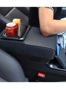 1PC Almofada de apoio de braço de carro Aumenta a almofada de cotovelo Almofada de apoio de braço central de uso geral com suporte para copos de água no assento traseiro Bolsa de armazenamento Design de bolso Pode conter bebidas Telefone celular Cigarros Cartão de alta velocidade Três cores opcionais Modelo geral | Tecnologia de qualidade | Fácil acesso a | Instalação conveniente Desfrute da diversão de direção confortável Alivie a fadiga efetivamente Alivie a direção longa Postura inadequada causada por fadiga e dor no braço