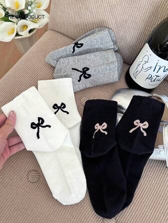 3 Pairs Women Casual Knit Socks, New Design Bowknot & Pile Socks, Mid-Calf Thin Long Sock, Black/White/Gray Versatile, Random Delivery