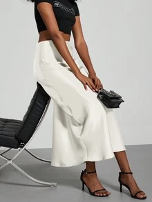 YROOE Fashionable Women Casual Minimalist Elegant Stretch Satin Finish A-Line Skirt