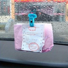 2件装便携式塑料汽车内饰吸盘夹车窗夹吸盘可拆卸支架适用于遮阳帘票停车卡汽车配件