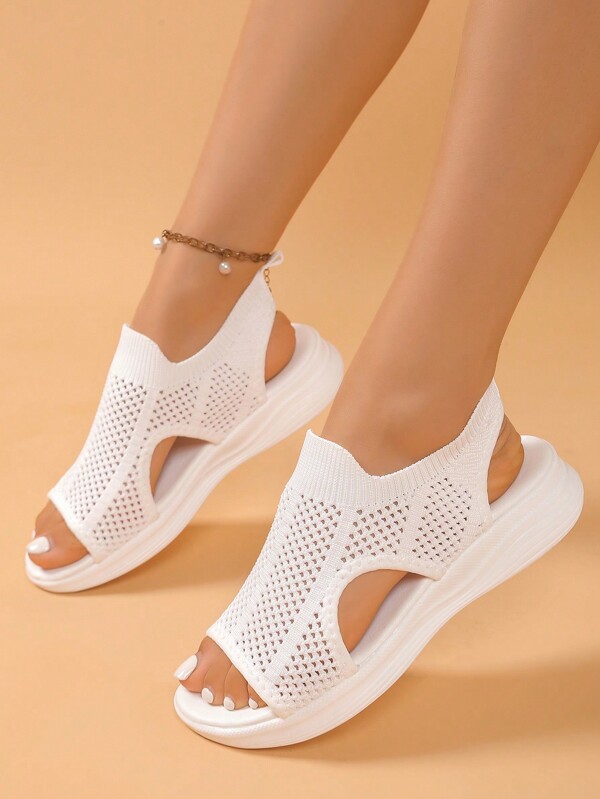 Women Flowery Hollow Out Mesh Casual Sports Sandals (Random Floral Pattern)