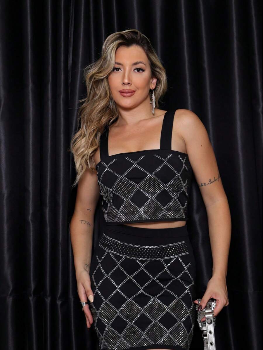 Women Skirts - 黑色 - 查看 1