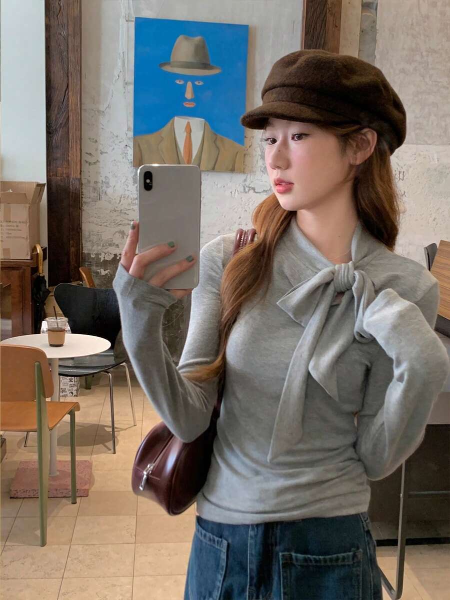 Camiseta básica de manga larga gris de corte ajustado, con decoración de lazo, estilo para ir a la oficina - Gris - Ver 1