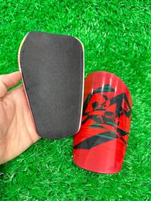 1 Pair 16*10cm High-Intensity Football Shin Guards For Men, Sports Pattern, Made Of PBT Material For Durability, Breathability And Comfort - Rusty Rose - View 3