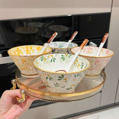 4件套陶瓷饭碗套装，带勺，花卉图案，适合用餐、火锅、烧烤、露营，也可作为礼物。适用于烤箱、微波炉和洗碗机。