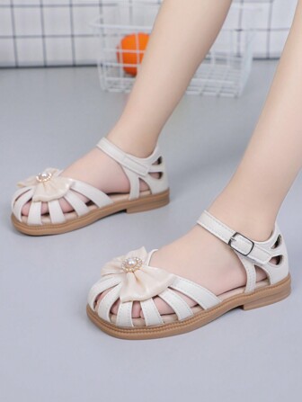 1 双女童休闲蝴蝶结一脚蹬凉鞋，软底防滑室内/户外拖鞋，时尚舒适