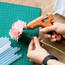 50件套电动热熔胶枪套装，快速预热，迷你热熔胶枪套装，适用于DIY手工制作和快速家居维修（橙色） - 英規插(220-240V) - 查看 11