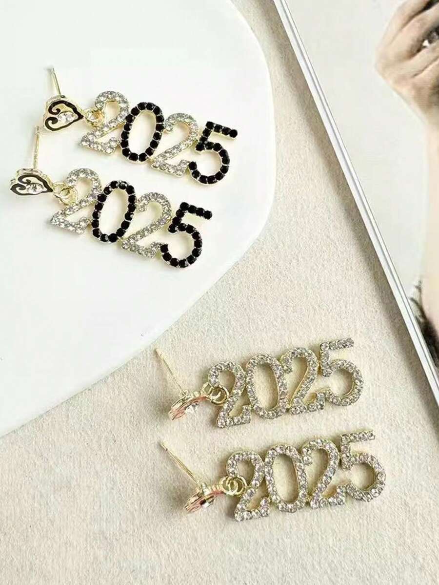 1Pair Luxury Rhinestone Year Number 2025 Pendant Earrings Christmas
