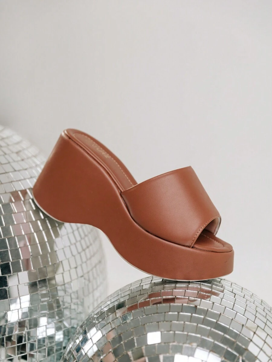 ZATURE STORES Women Wedges & Flatform - 駝色 - 查看 1