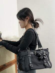 2024 Neue Studentenhandtasche für Frauen, Schultertasche mit großer Kapazität, süße Motorradtasche mit Premium-Nischendesign, Pendlertasche