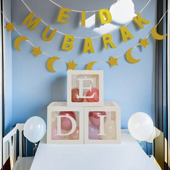 白色和金色开斋节装饰盒和横幅套装、透明开斋节气球盒、开斋节字母和新月吊旗、开斋节派对装饰盒和开斋节横幅套装、照相亭道具（不含气球）