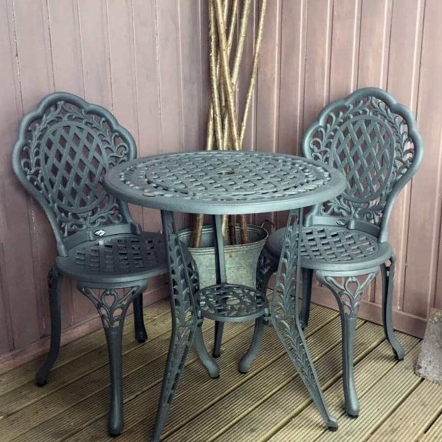 Lazy Susan Ivy 2-Sitzer-Bistro-Set | Aluminiumguss-Gartenmöbel-Set | Wetterfest | Wartungsfrei | 2 x Bistro-Stühle | Schiefergrau - Schiefergrau - Übersicht 1
