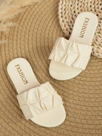 Dziecięce modne sandały na lato z kwadratowym noskiem, płaskie buty, sandały na paskach, nowy styl, dziewczęce buty, stylowe klapki plażowe