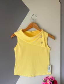 Women's High Neck Blouse With 2 Buttons Premium Ribbed Knit - 黃色 - 查看 2