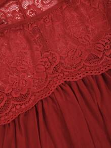 مجموعة ملابس داخلية شفافة مثيرة: فستان شفاف وسروال جي-سترينغ للخروج، مصنوعة من الدانتيل المفرغ والشبك الشفاف والفيونكة - عنابي اللون - مشاهدة 3