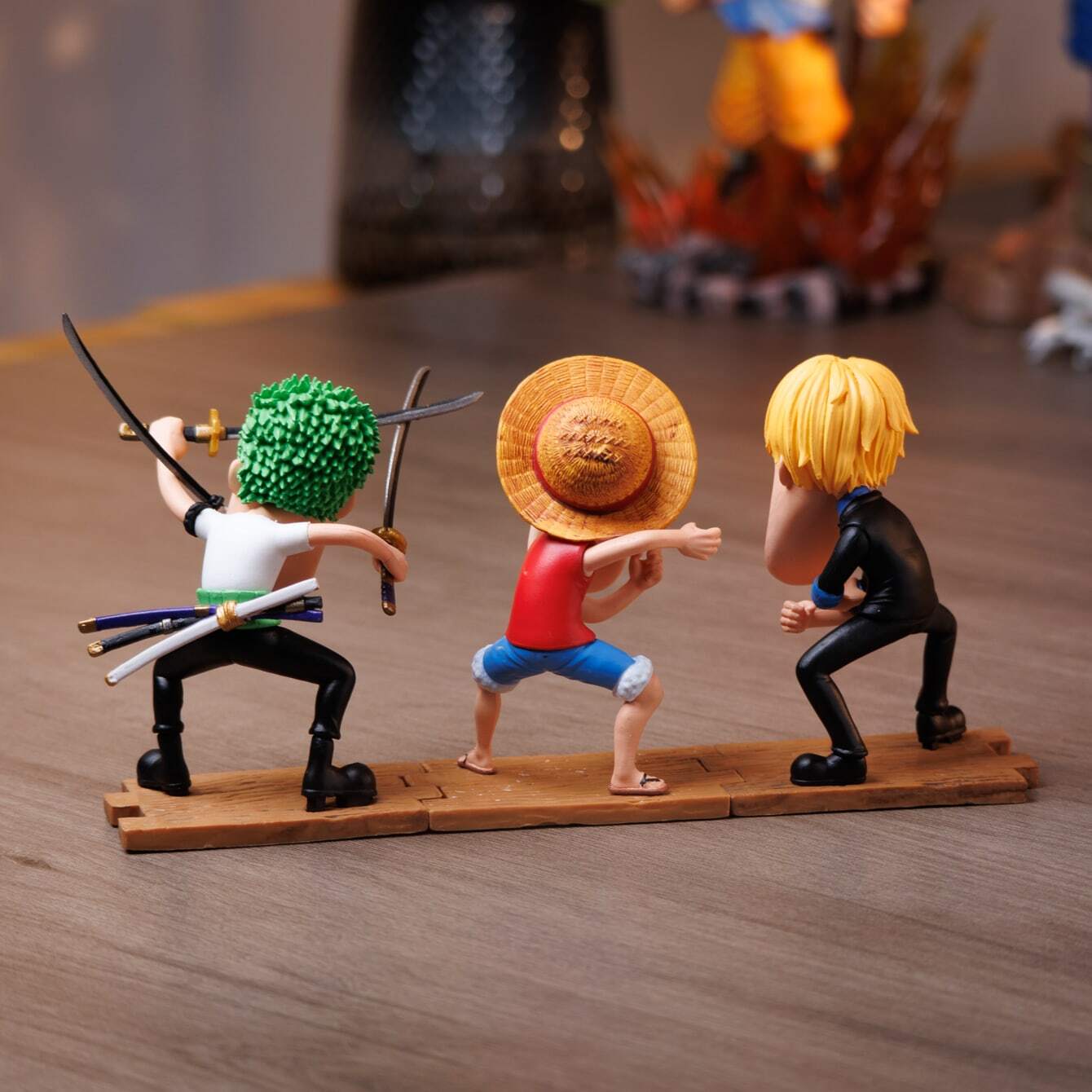 Figuras De Anime Killua Zoldyck Y Gon Freecss - Set De 2 Piezas Sentadas De 12 Cm Para Coleccionistas