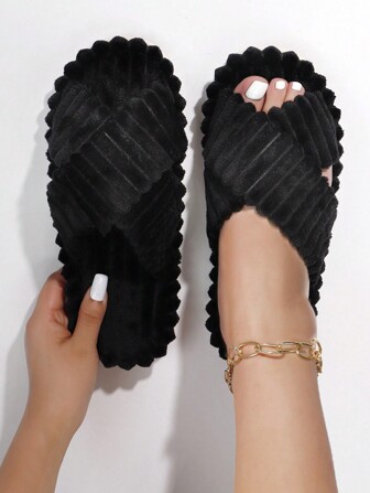 Höst/vinter Dammode Criss-Twisted Fluffiga Fluffiga Slides, Varma Inomhus Golvtofflor