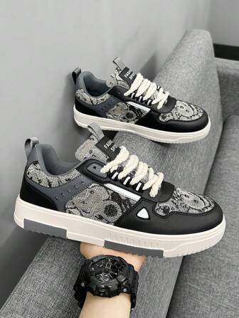 (Size Runs Small) Men's New Graffiti Random Print Fashion Skate Casual Sneakers, Lightweight Comfortable Thick Lace-Up College Style Athletic Shoes For Youth