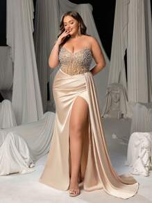 Faeriesty Curve Plus Luxurious Strapless Evening Gown With Rhinestone & Pearl Embellishments – Sweetheart Neckline, Fitted Silhouette & Dramatic Train, Perfect For Grand Galas & Red Carpet Events - Champagne - View 4