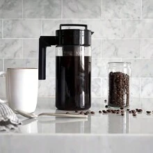 1pc Portable Cold Tea Coffee Maker Bottle, Milk Iced Tea Maker Cold Tea Pitcher, Juice Carafe For, Restaurant, Office, Coffee Servers - Black - View 1