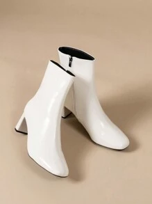 Europäischer und amerikanischer Stil Plateauschuhe Retro Stiefeletten für Damen, exklusive weiße Modestiefel, französische High Heel Stiefeletten, schlanke Stiefel