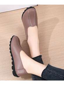 2024 Spring/Autumn Middle-Aged & Elderly Slip-On Flat Breathable Non-Slip Soft-Soled Comfortable Loafers For Women